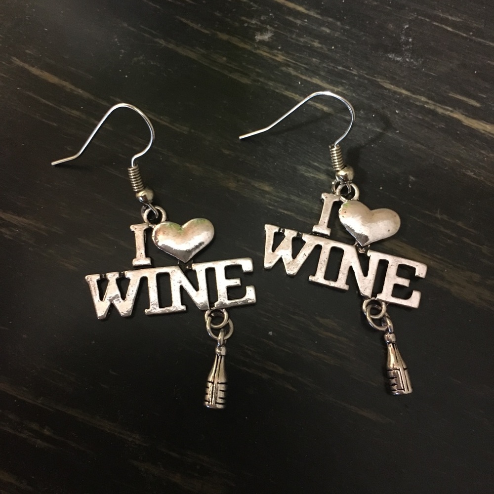 🌈3/$15🌈 I Love Wine 🍷 Earrings